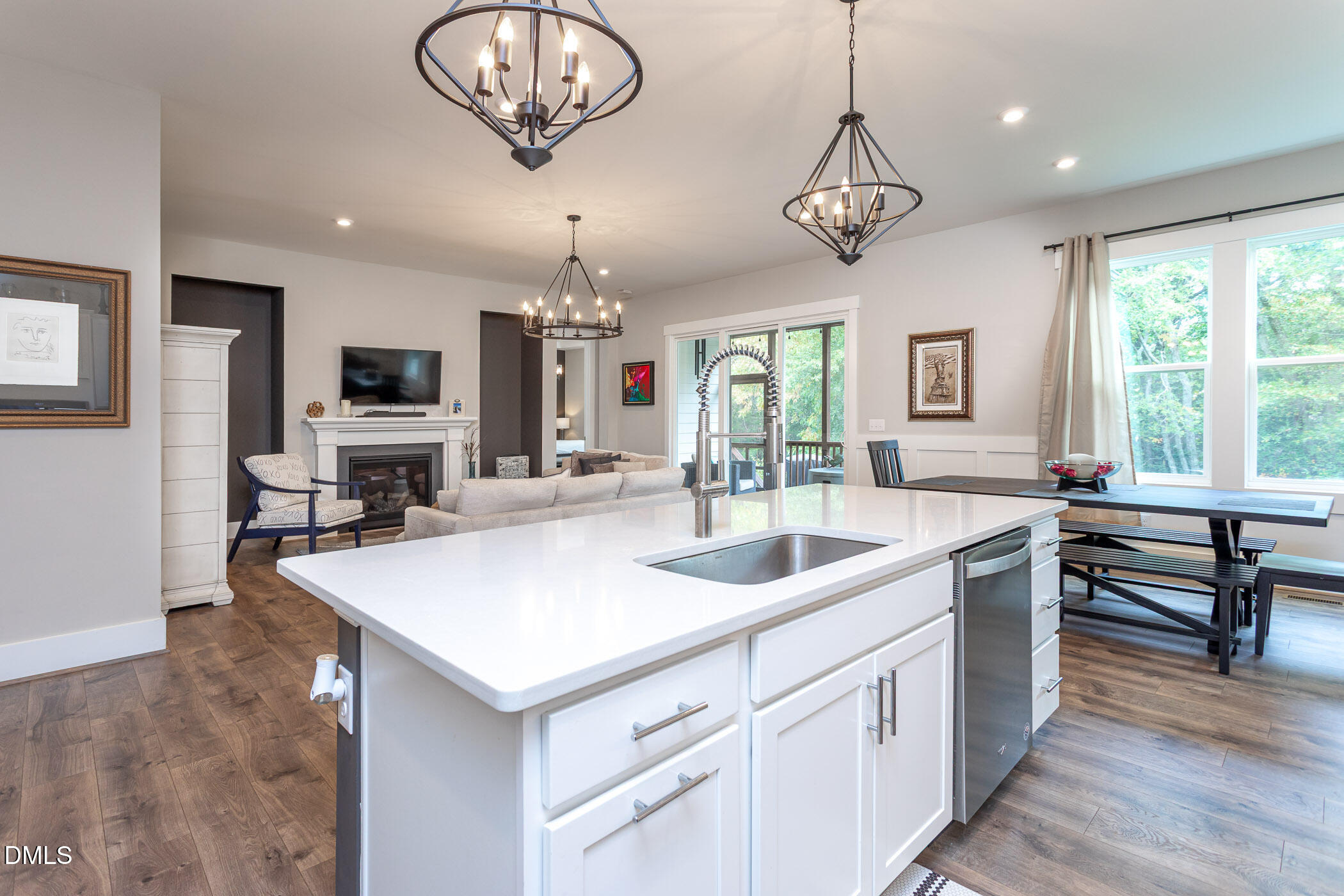 1512 Highpoint Street