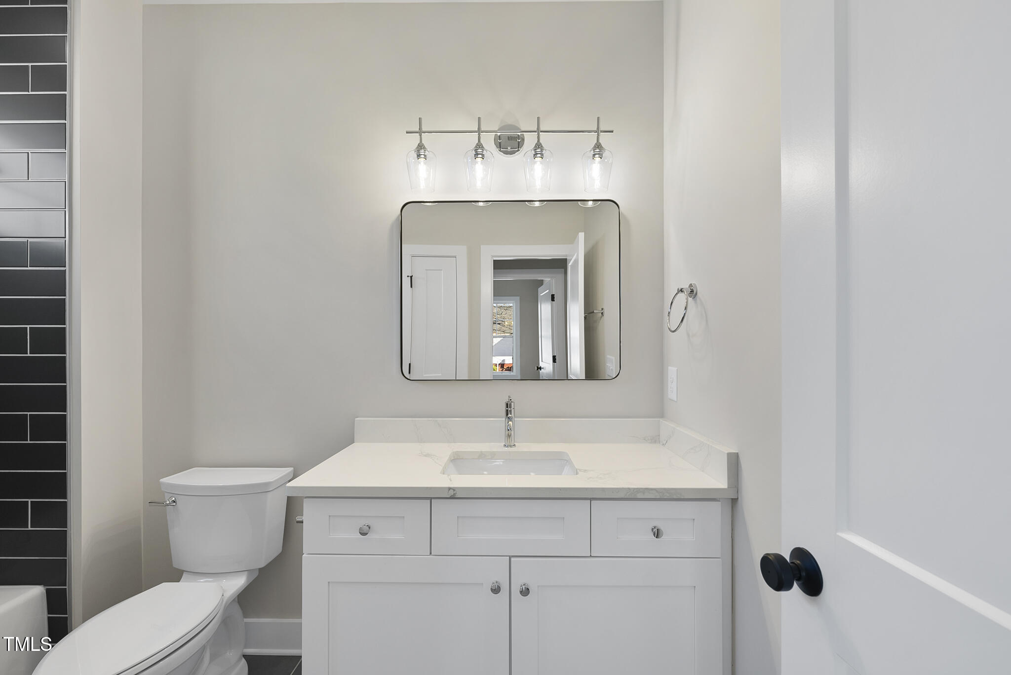 Durham, North Carolina 27701, United States, 5 Bedrooms Bedrooms, ,4 BathroomsBathrooms,Residential,Pending,10393