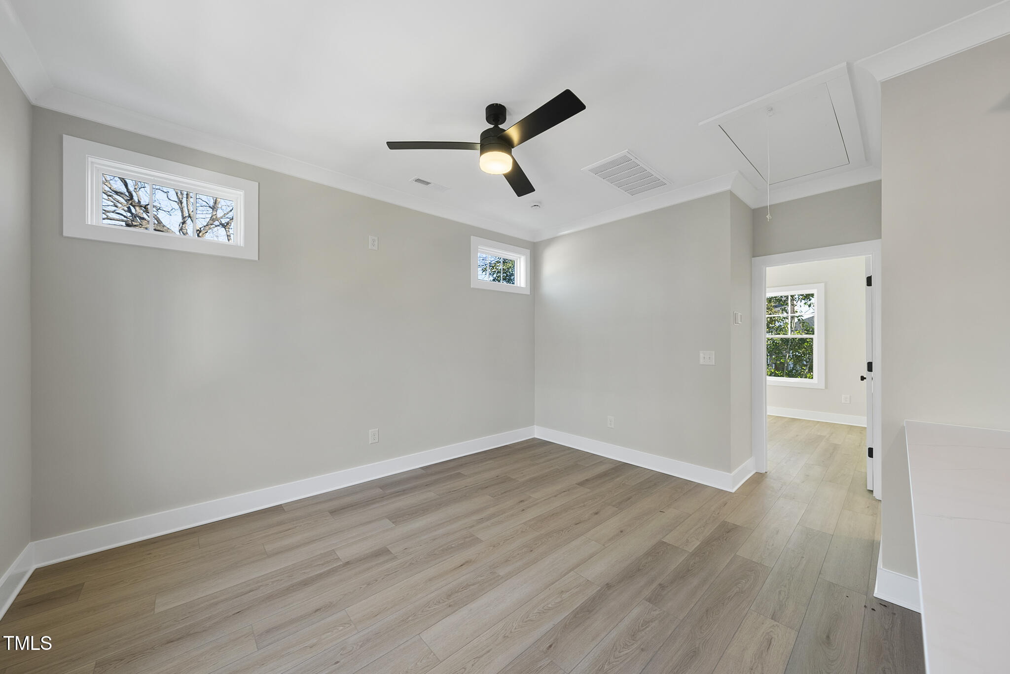 Durham, North Carolina 27701, United States, 5 Bedrooms Bedrooms, ,4 BathroomsBathrooms,Residential,Pending,10393