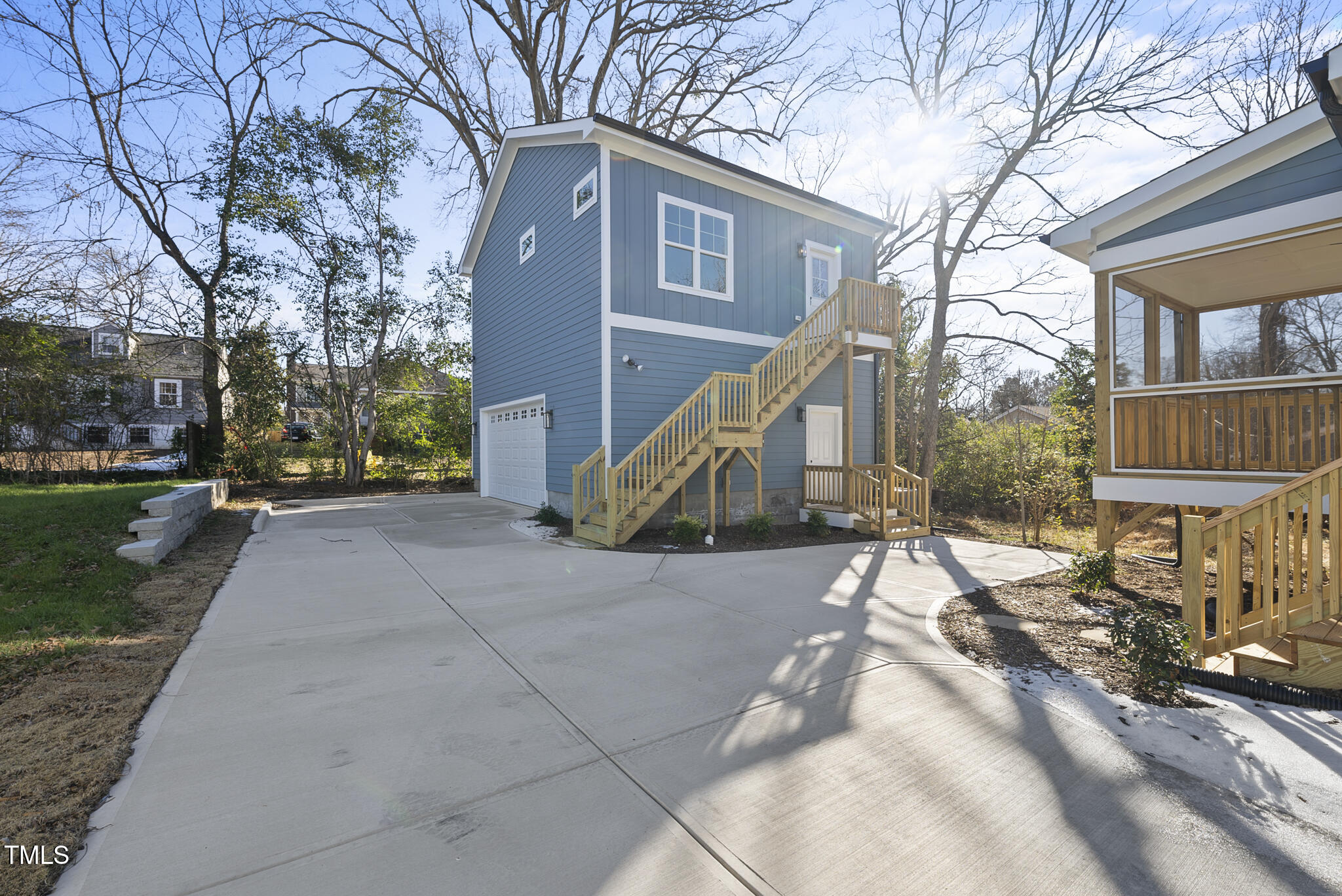 Durham, North Carolina 27701, United States, 5 Bedrooms Bedrooms, ,4 BathroomsBathrooms,Residential,Pending,10393