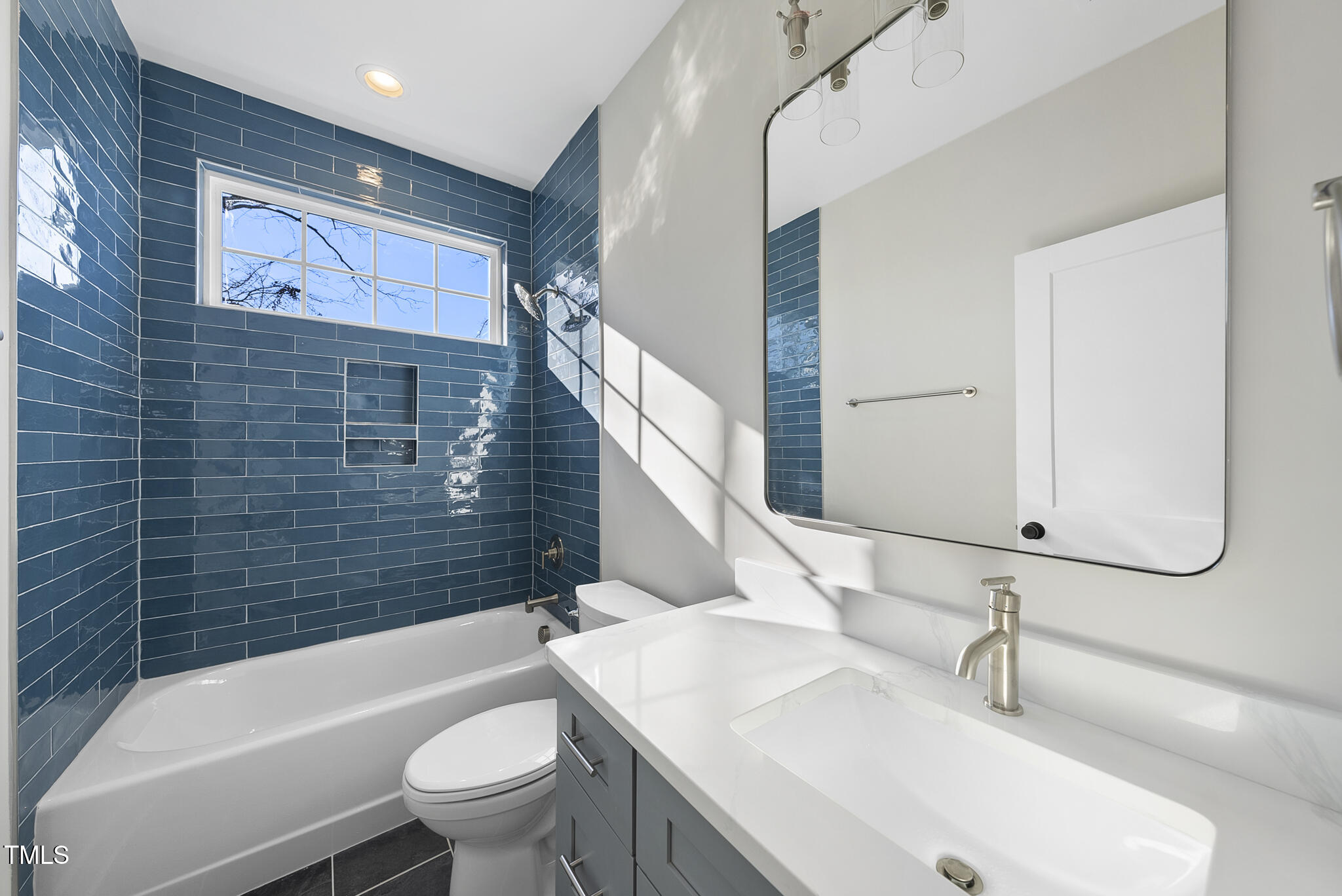 Durham, North Carolina 27701, United States, 5 Bedrooms Bedrooms, ,4 BathroomsBathrooms,Residential,Pending,10393