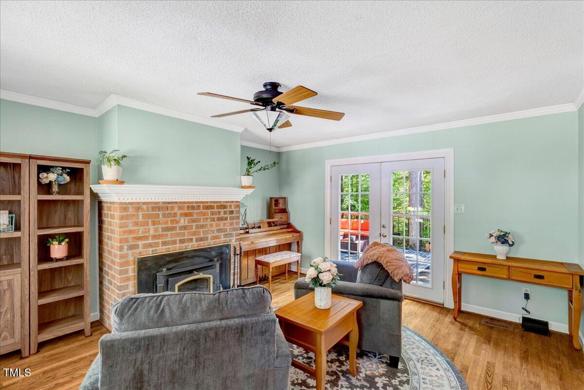 160 Shadowbrook Drive