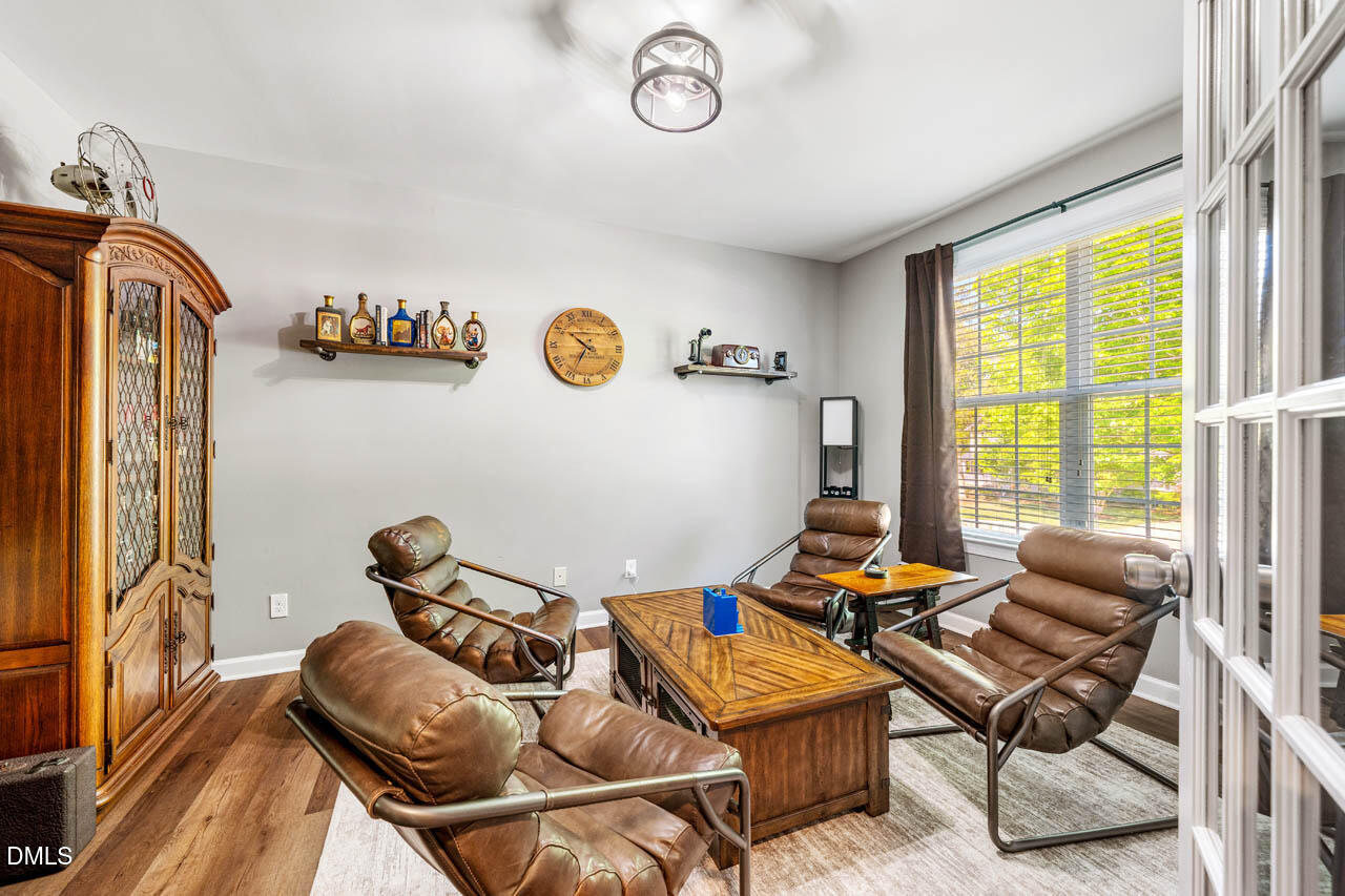 142 W Hatterleigh Avenue