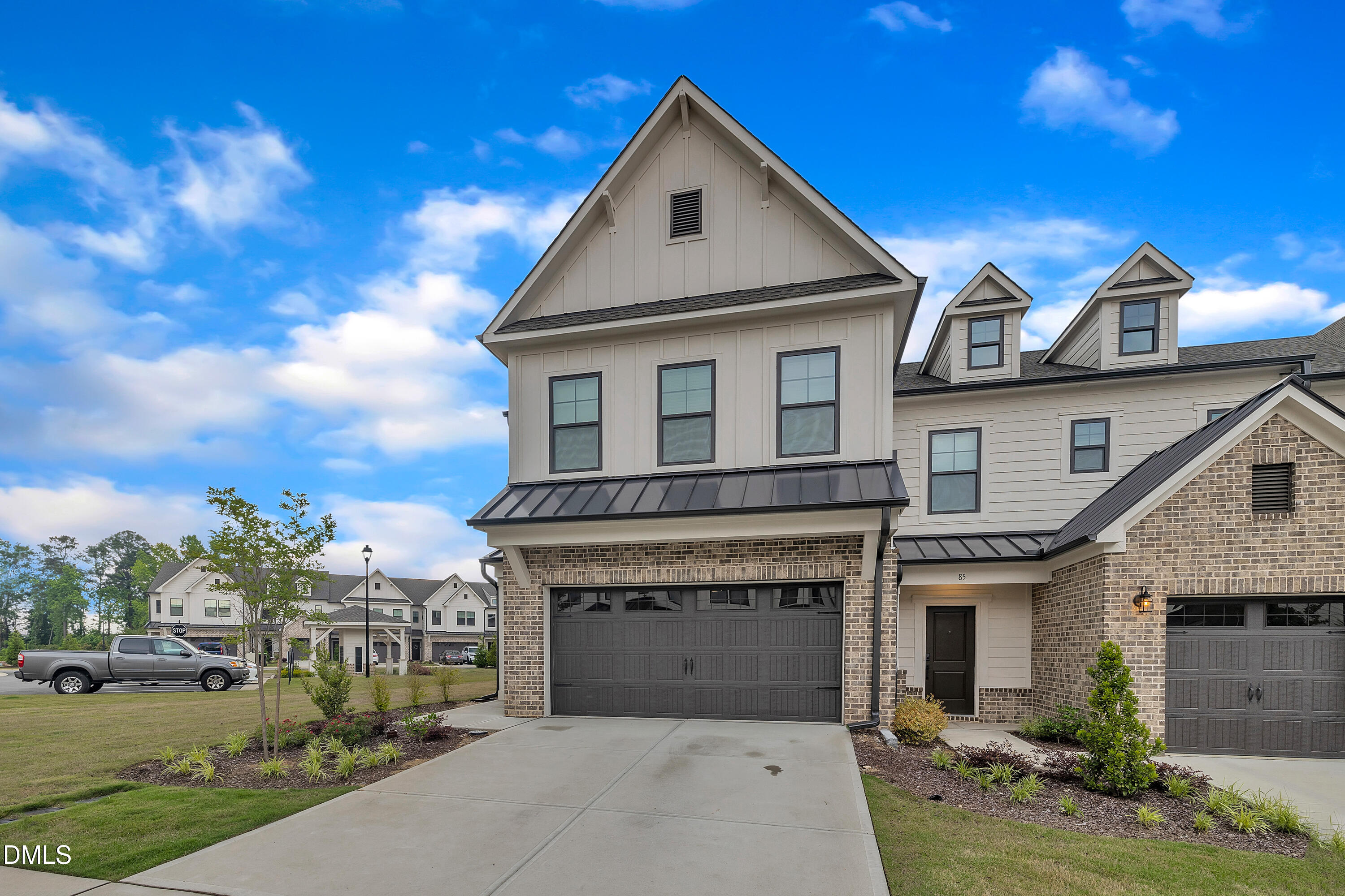 81 Paperwhite Place 213