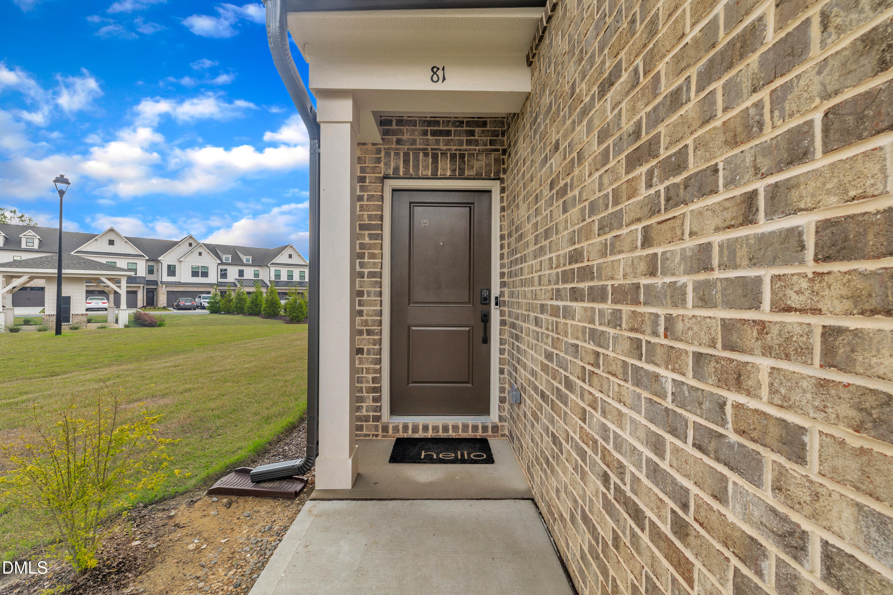 81 Paperwhite Place 213