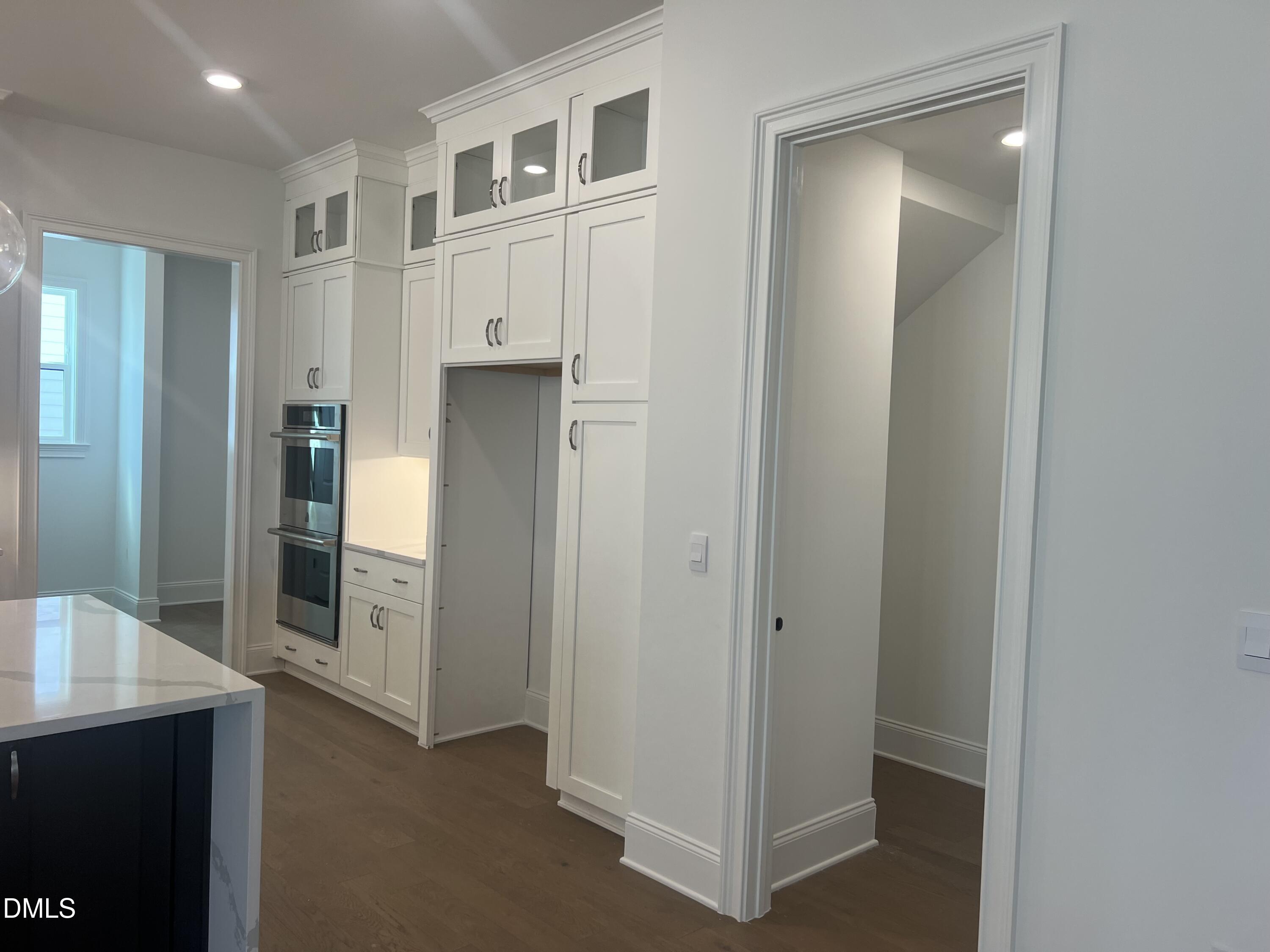 525 Windboard Street