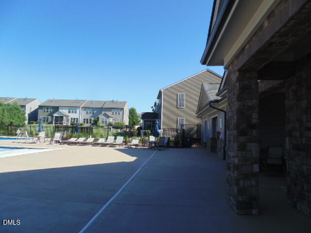 320 Brier Crossings Loop