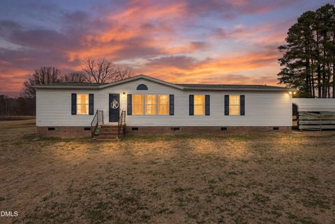 243 Carlyle Road Zebulon NC 27597