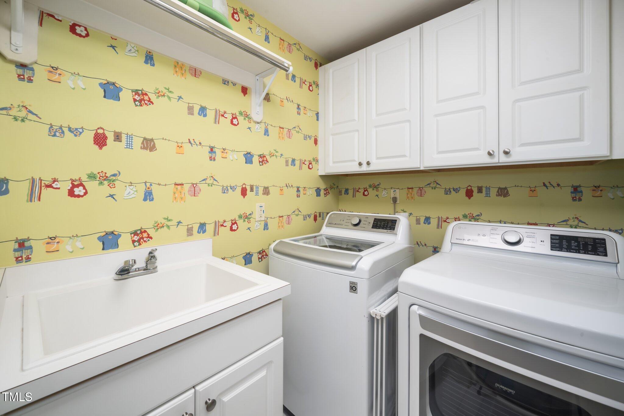 Raleigh, North Carolina 27603, United States, 4 Bedrooms Bedrooms, ,3 BathroomsBathrooms,Residential,Active,159911