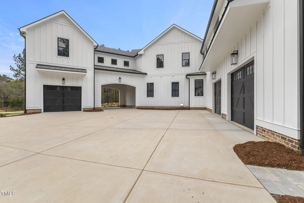 listing image 80