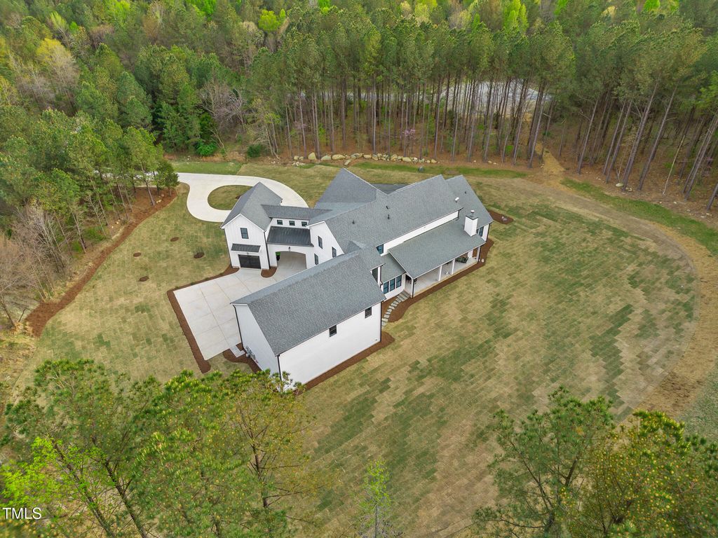 listing image 96
