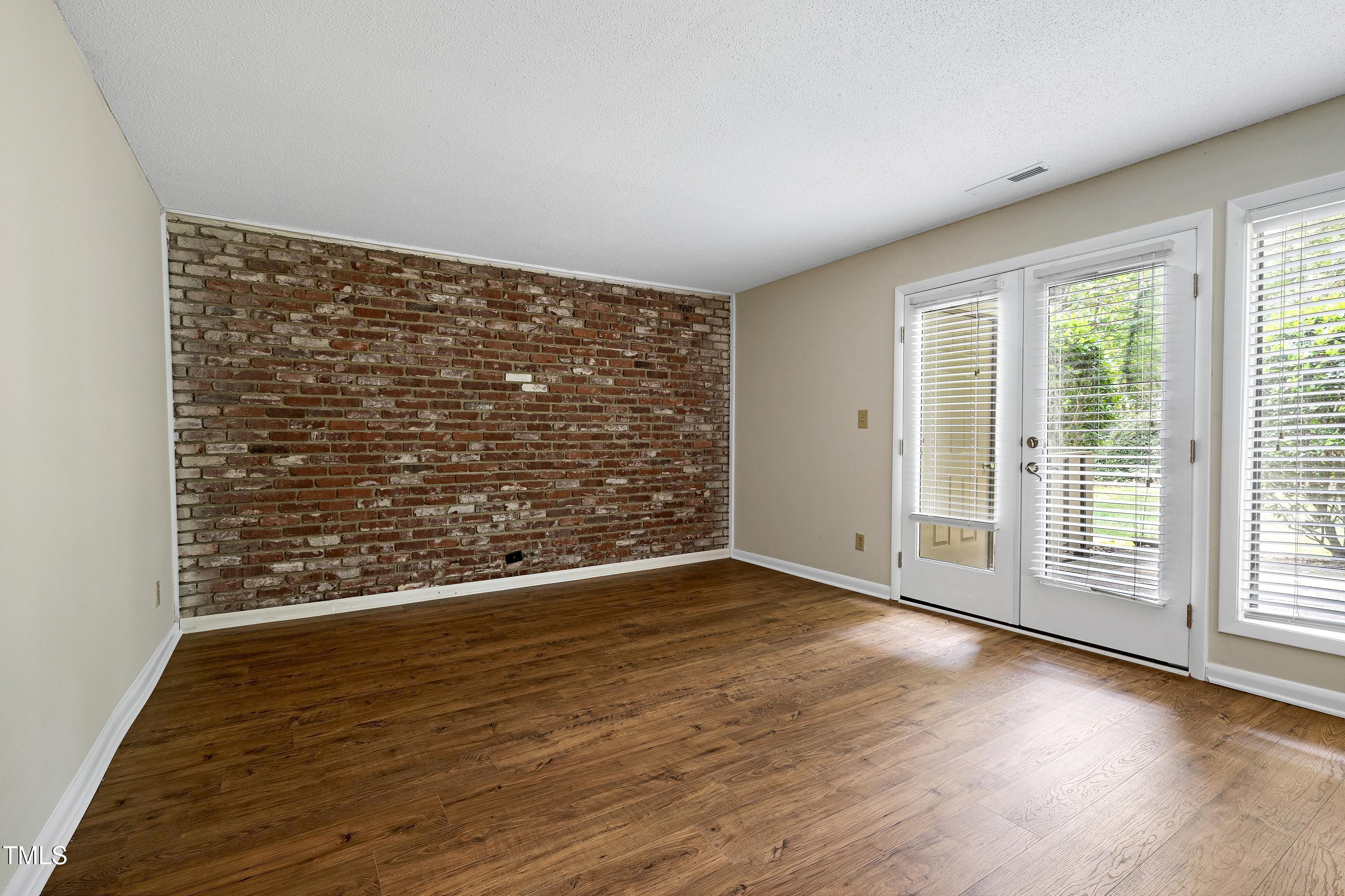 606 Oak Tree Drive