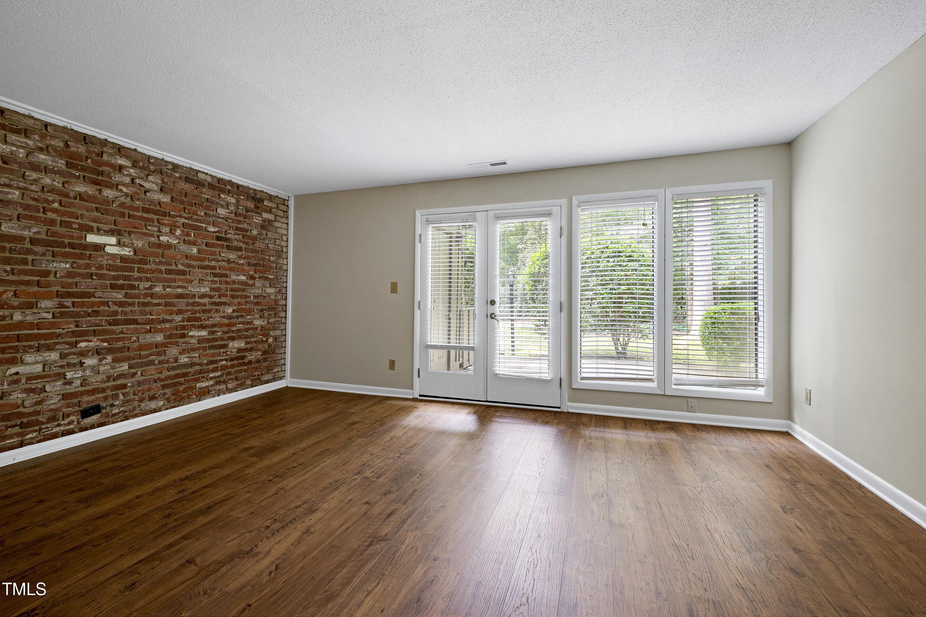 606 Oak Tree Drive