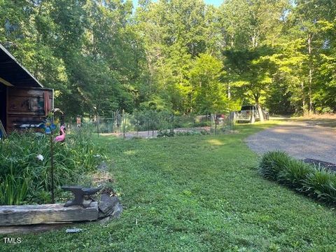 listing image 80