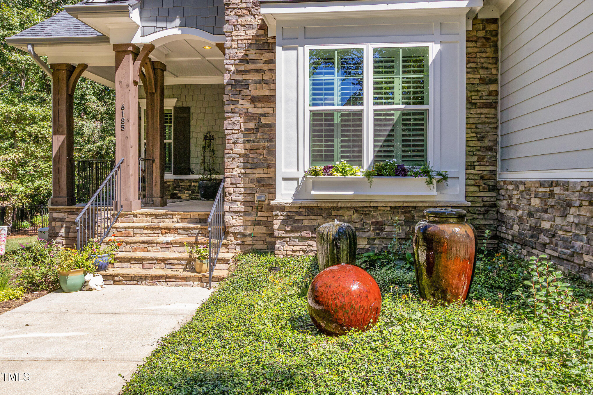 6185 Moinear Lane
