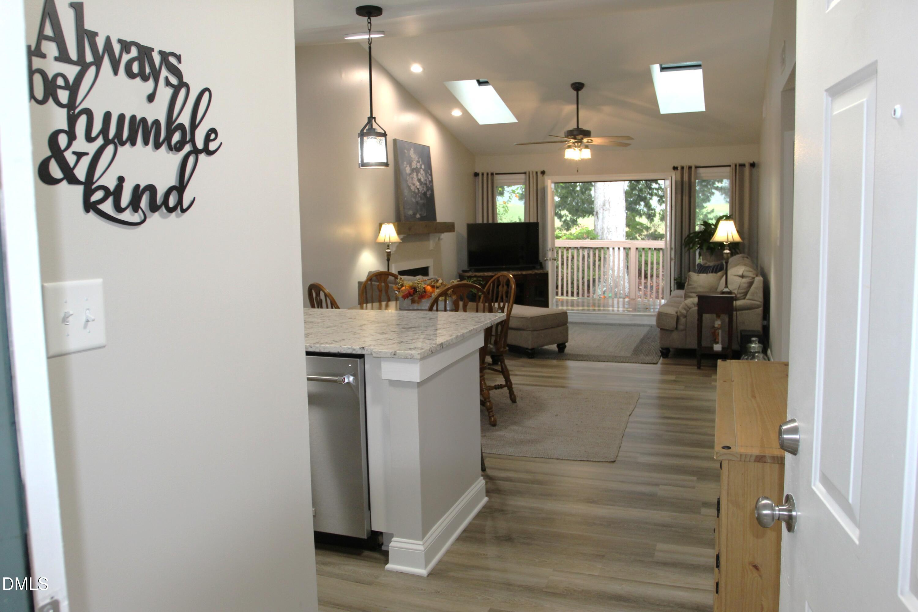 2012 Willow Hill Lane