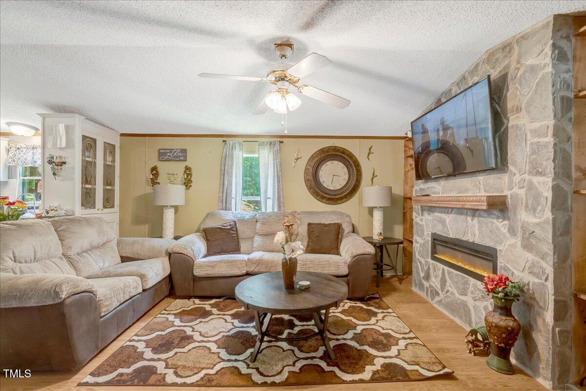 816 Lickskillet Road