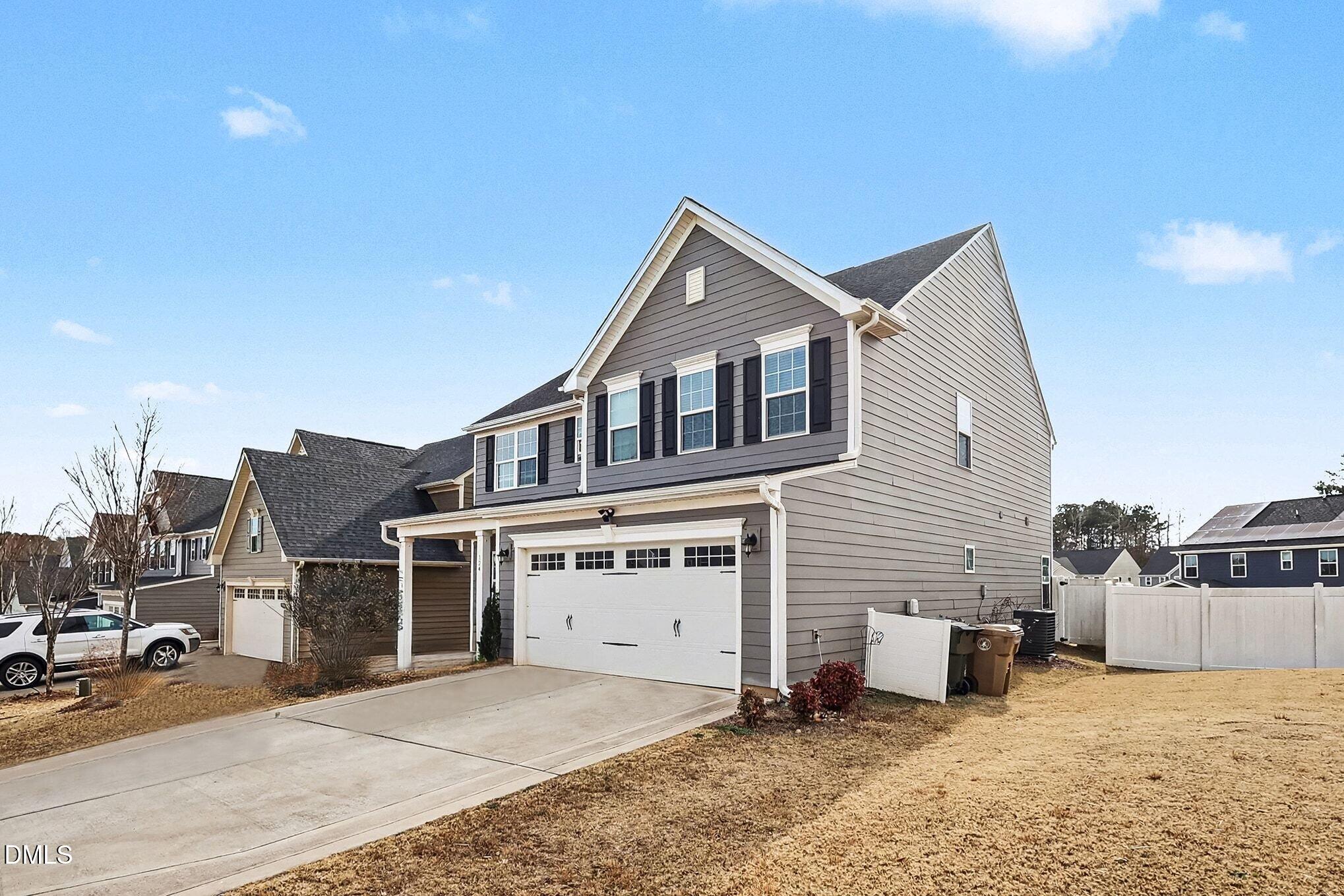 124 Amber Acorn Avenue