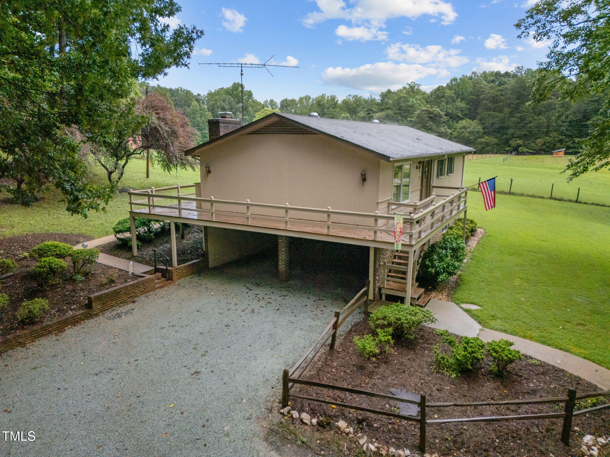 9418 Wilkins Road