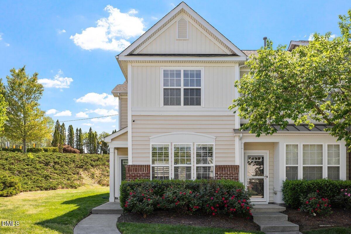 3601 Ramblewood Avenue