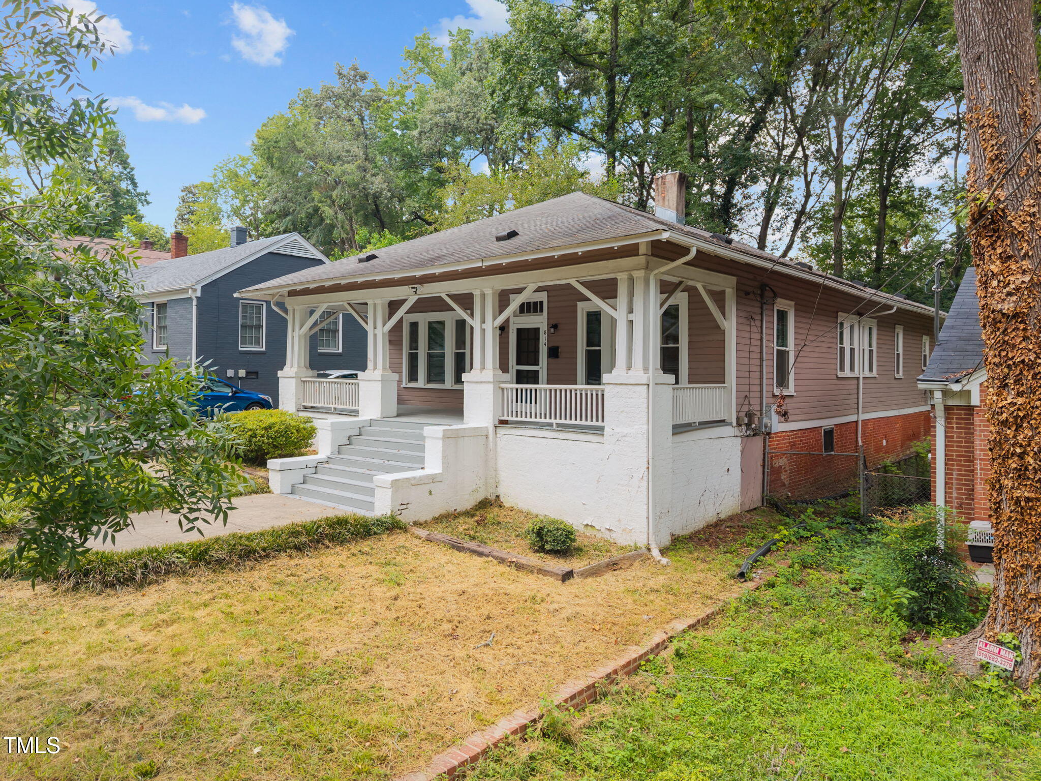 814 W Markham Avenue
