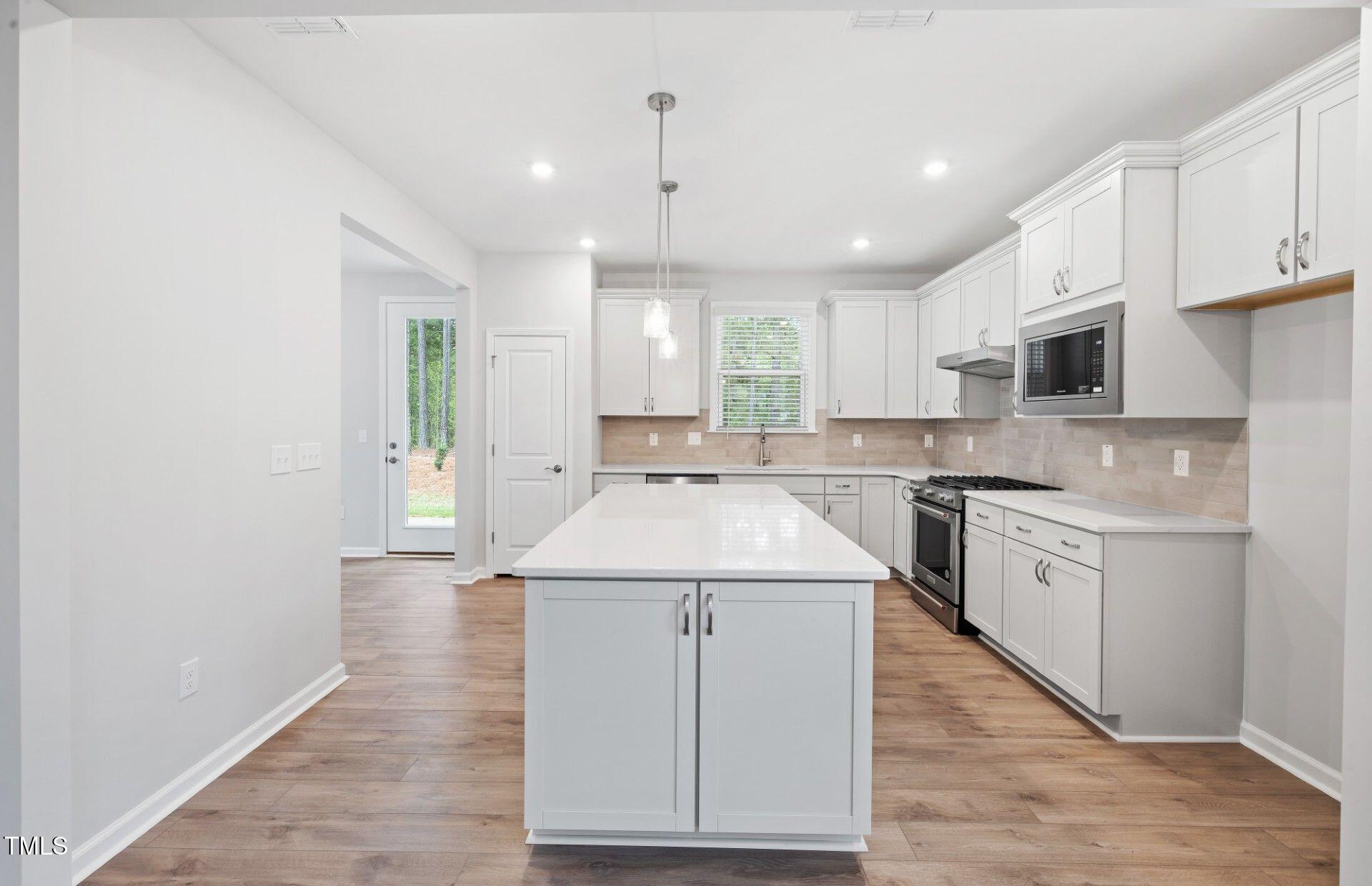 2316 Beeblossom Place