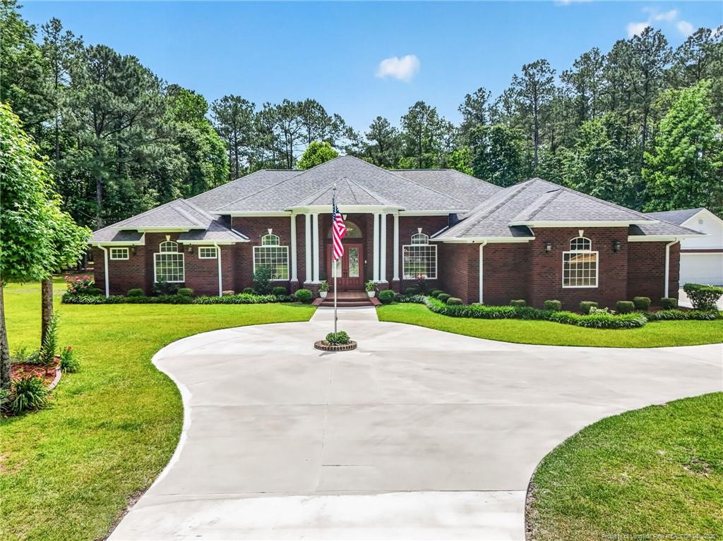 2204 Honey Lane