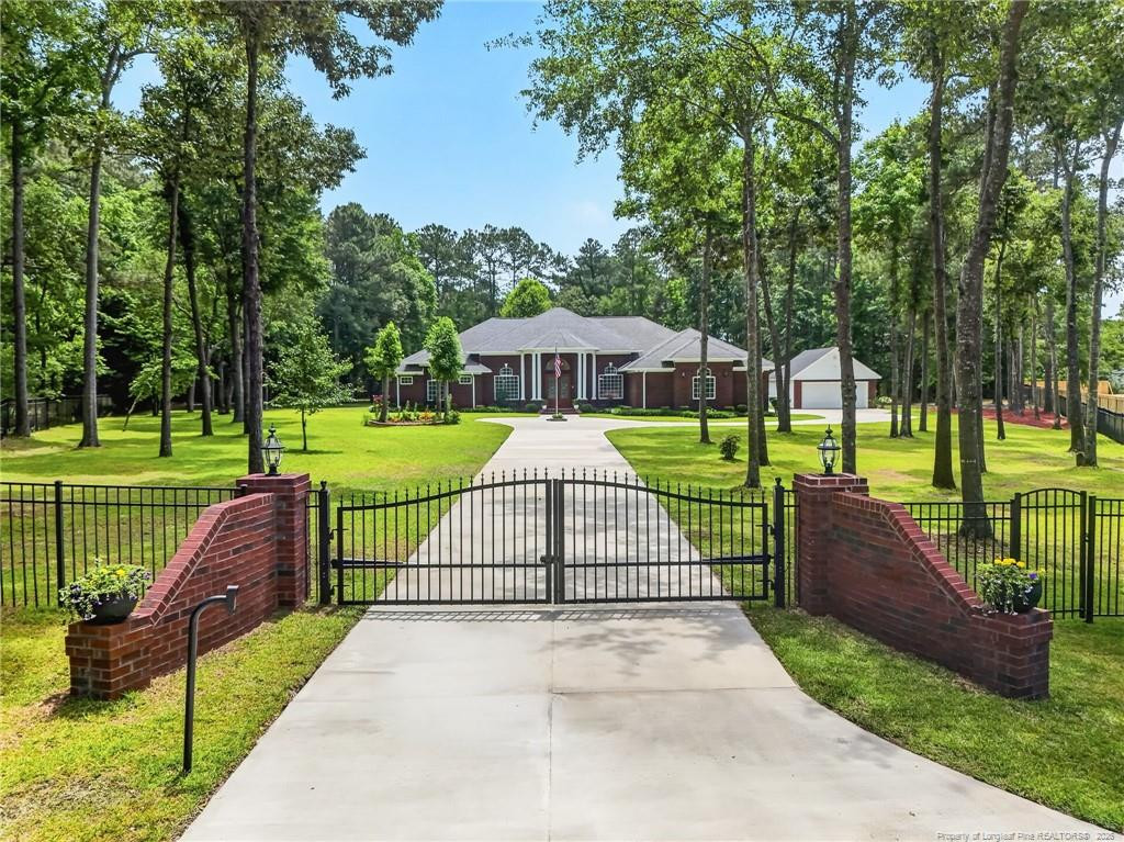 2204 Honey Lane