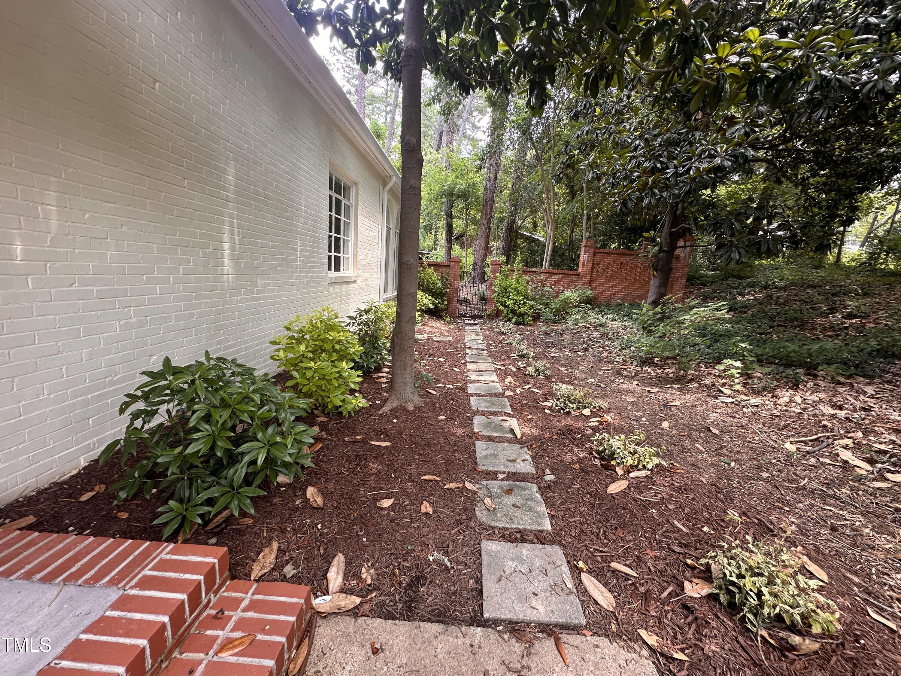 2428 Perkins Road