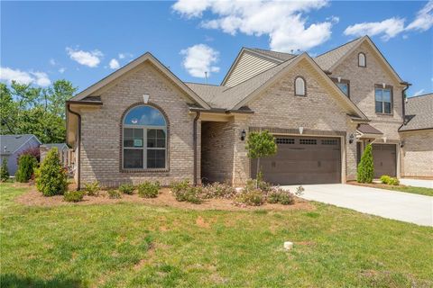 1041 Bonanza Lane 37 Mebane NC 27302