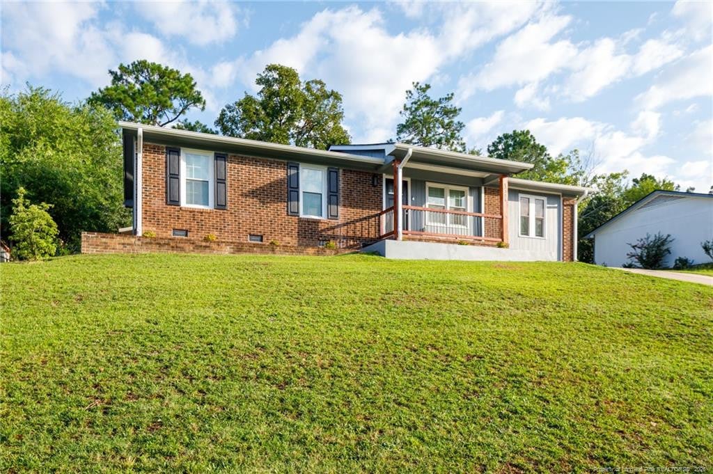 3321 Red Fox Road