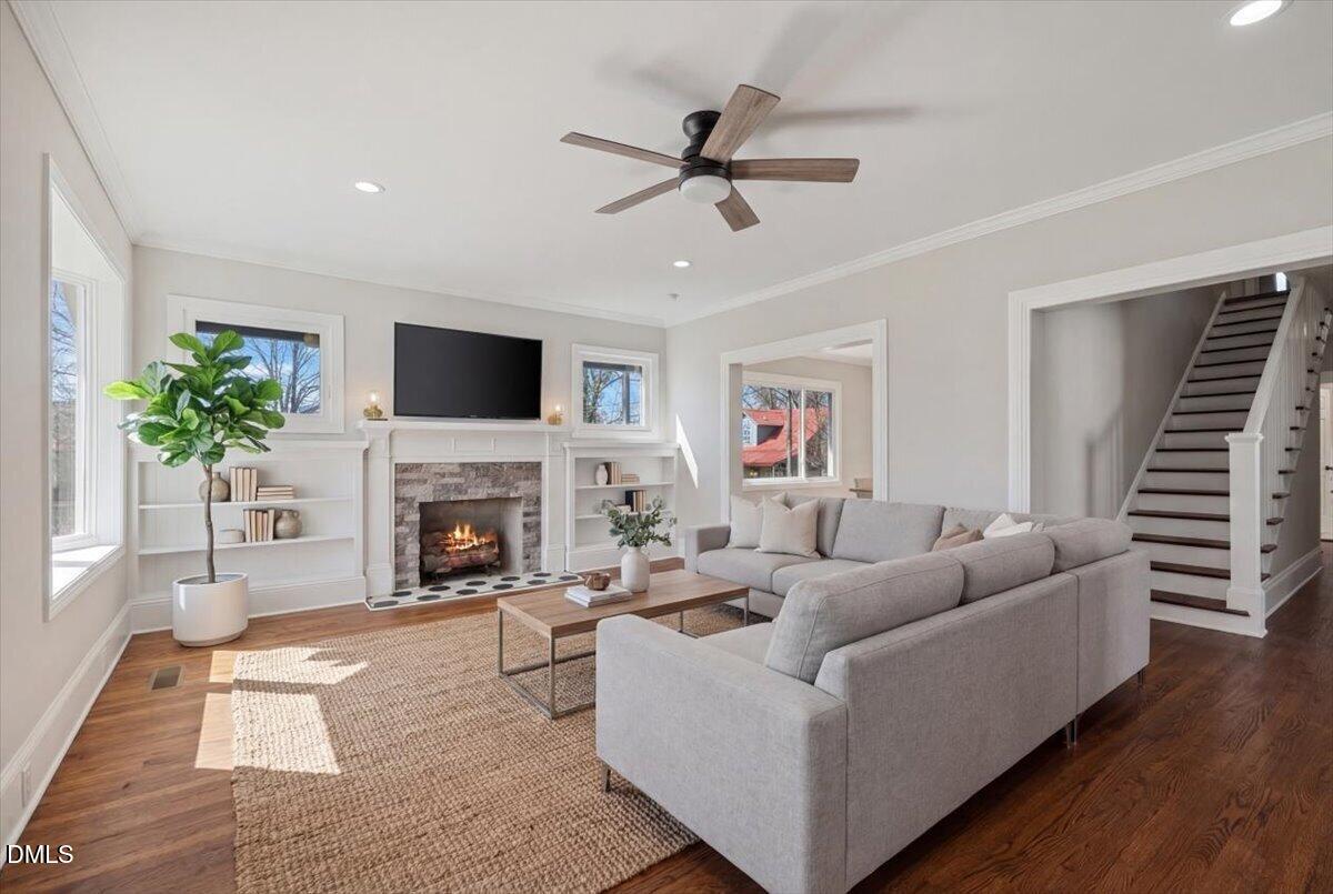 221 Charlotte Avenue