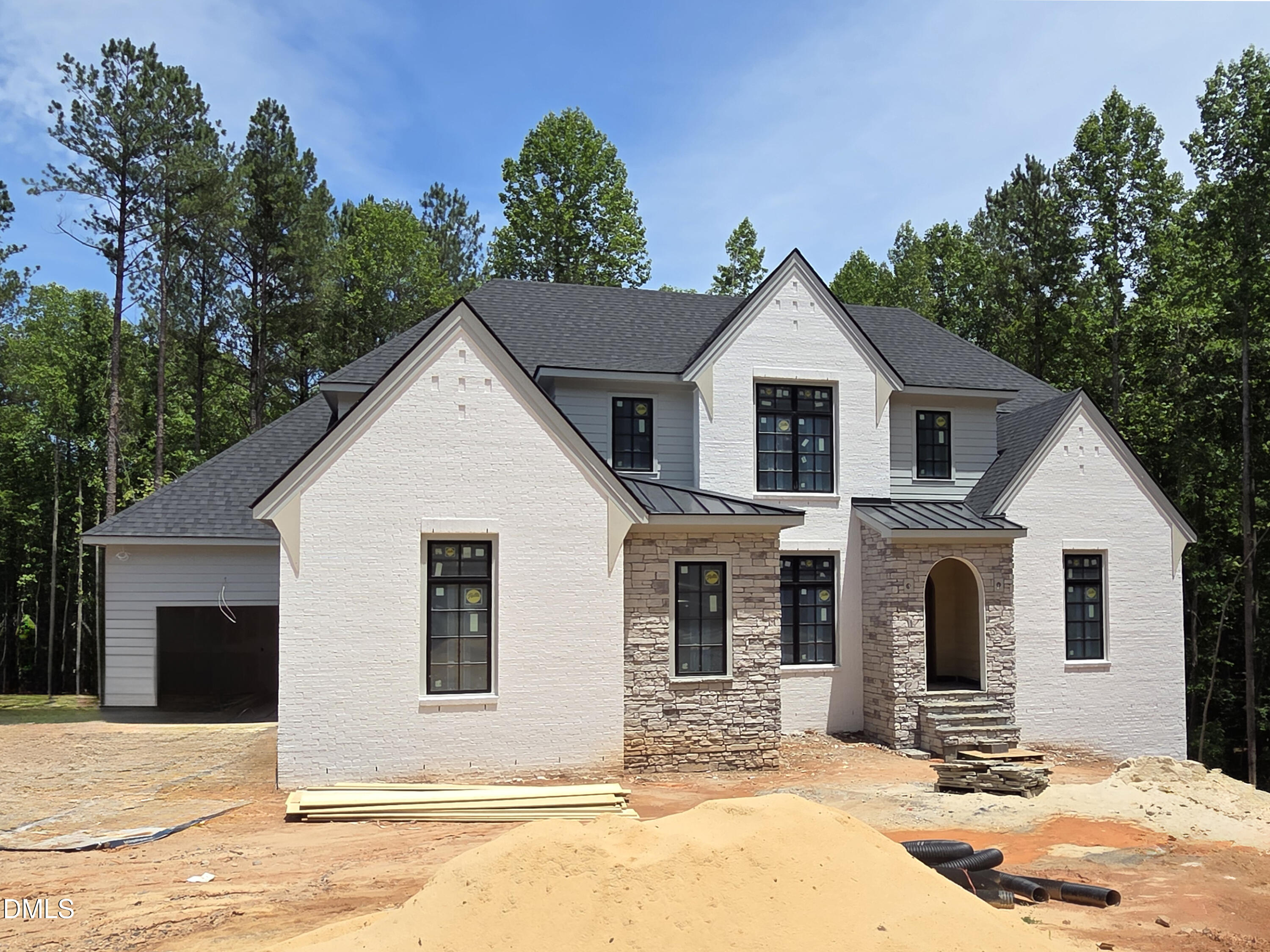 404 Shinleaf Pond Trail