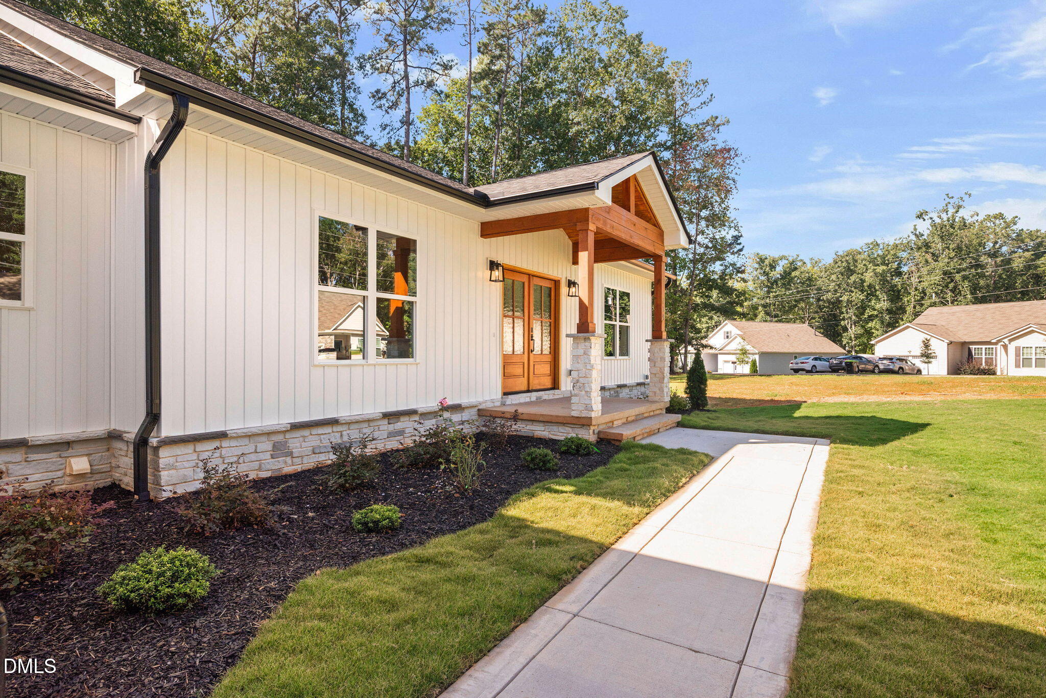 139 Clear Water Road