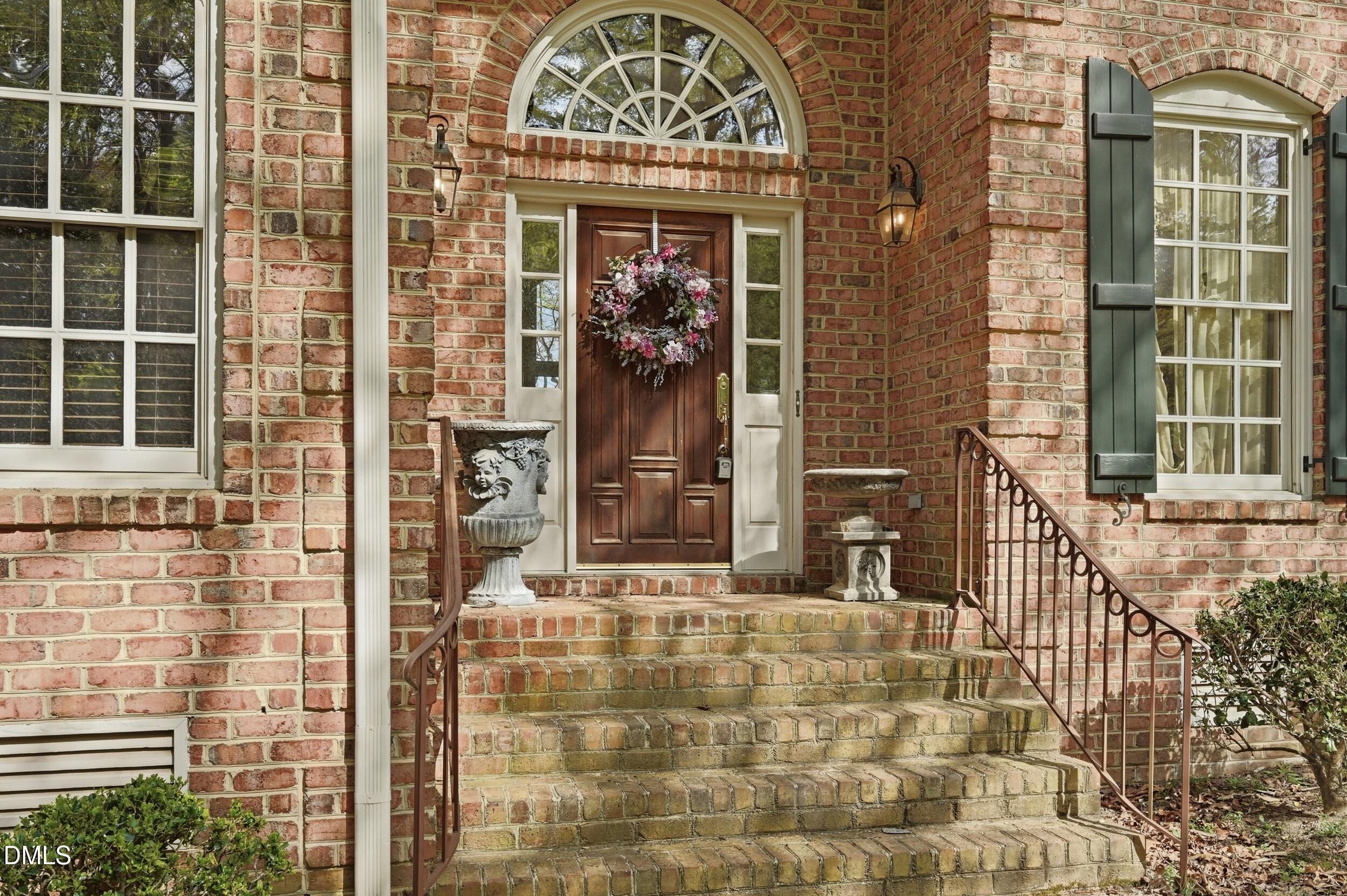 4413 Turnberry Circle