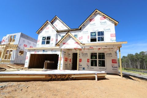 2466 Vetrina Way Apex NC 27502