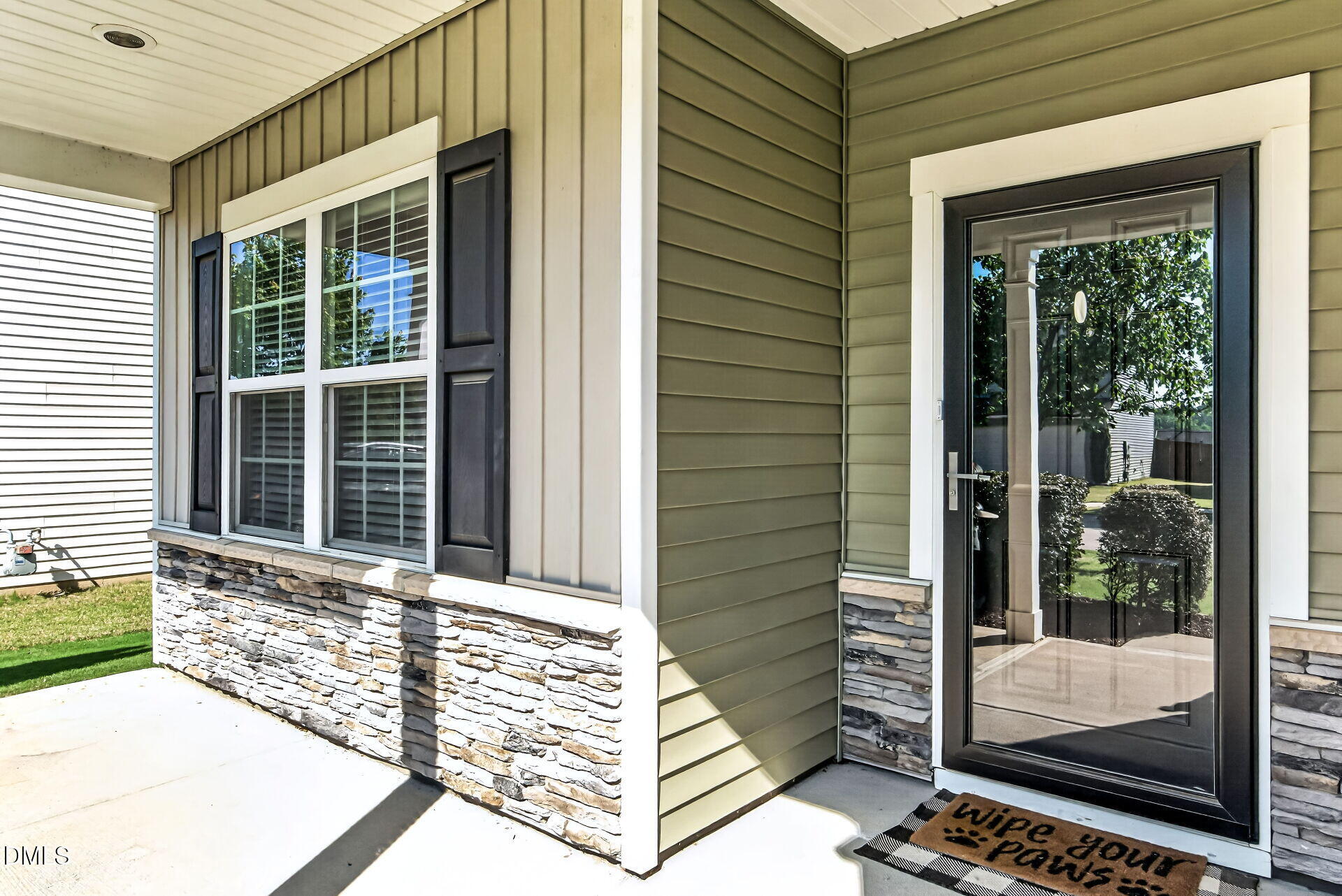 2542 Perthshire Lane