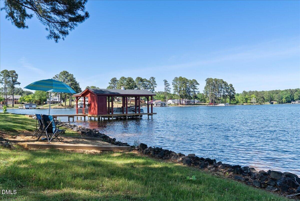 125 Lakeview Circle