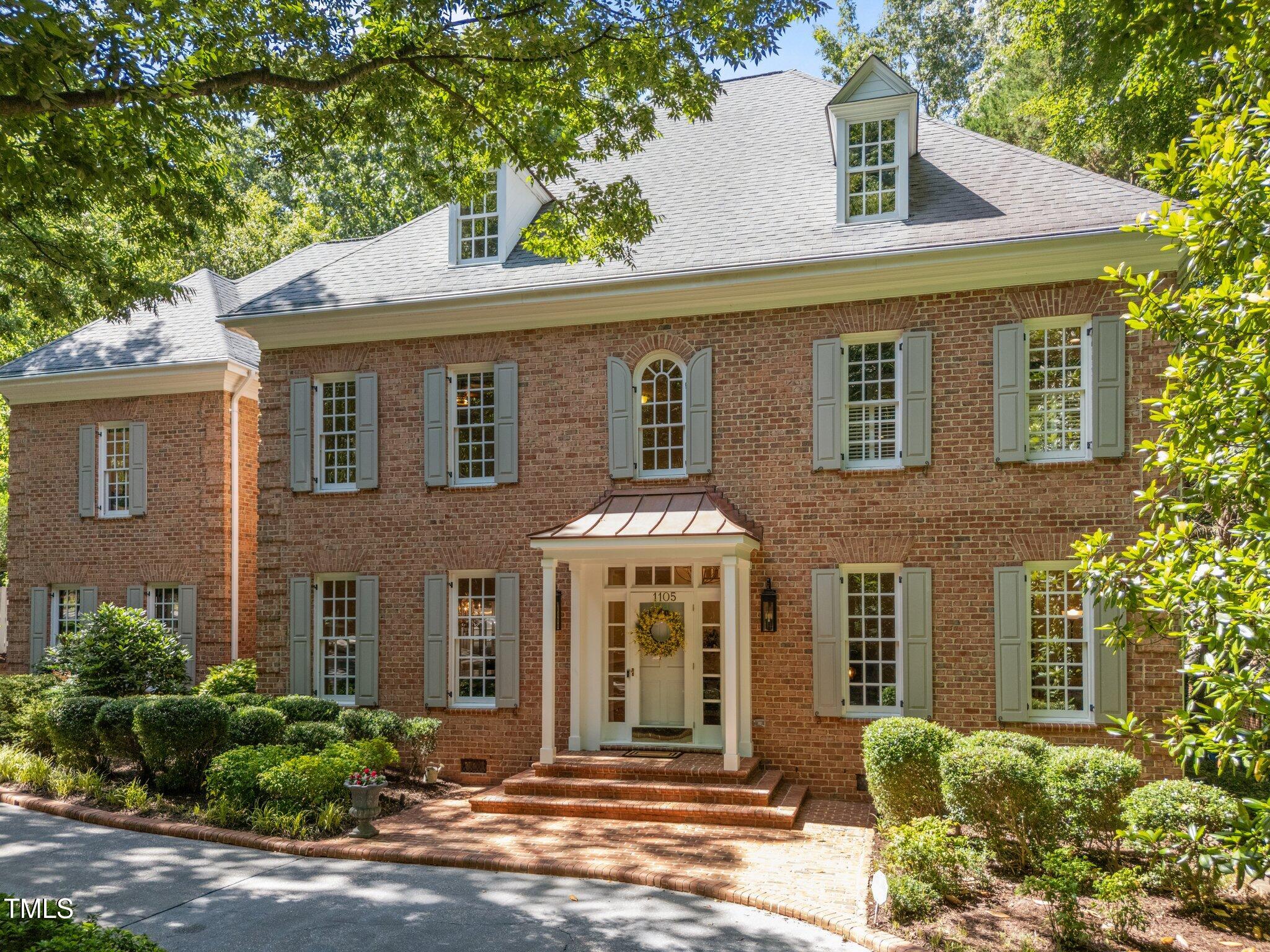 1105 Tazwell Place