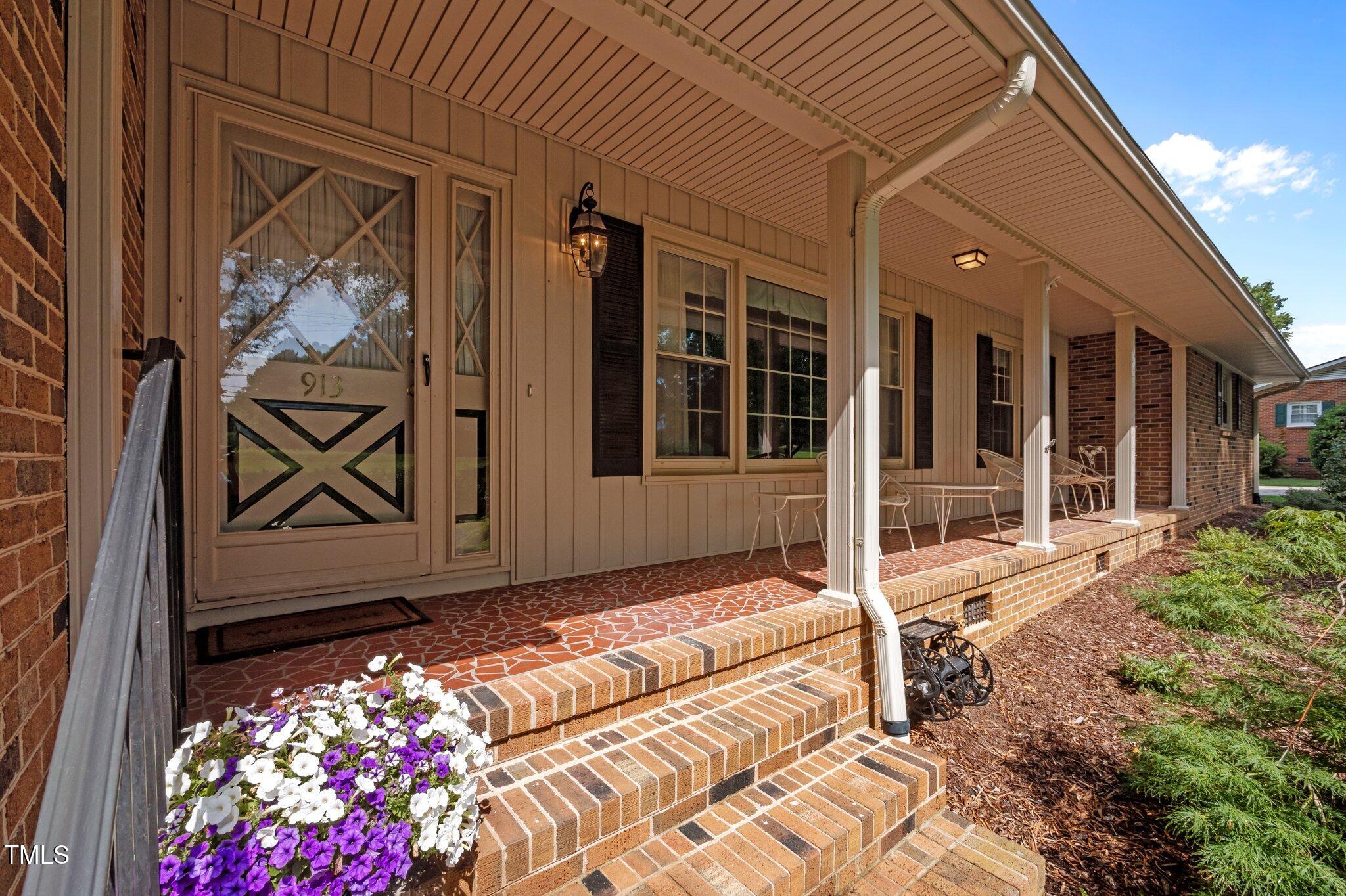 913 Milton Road