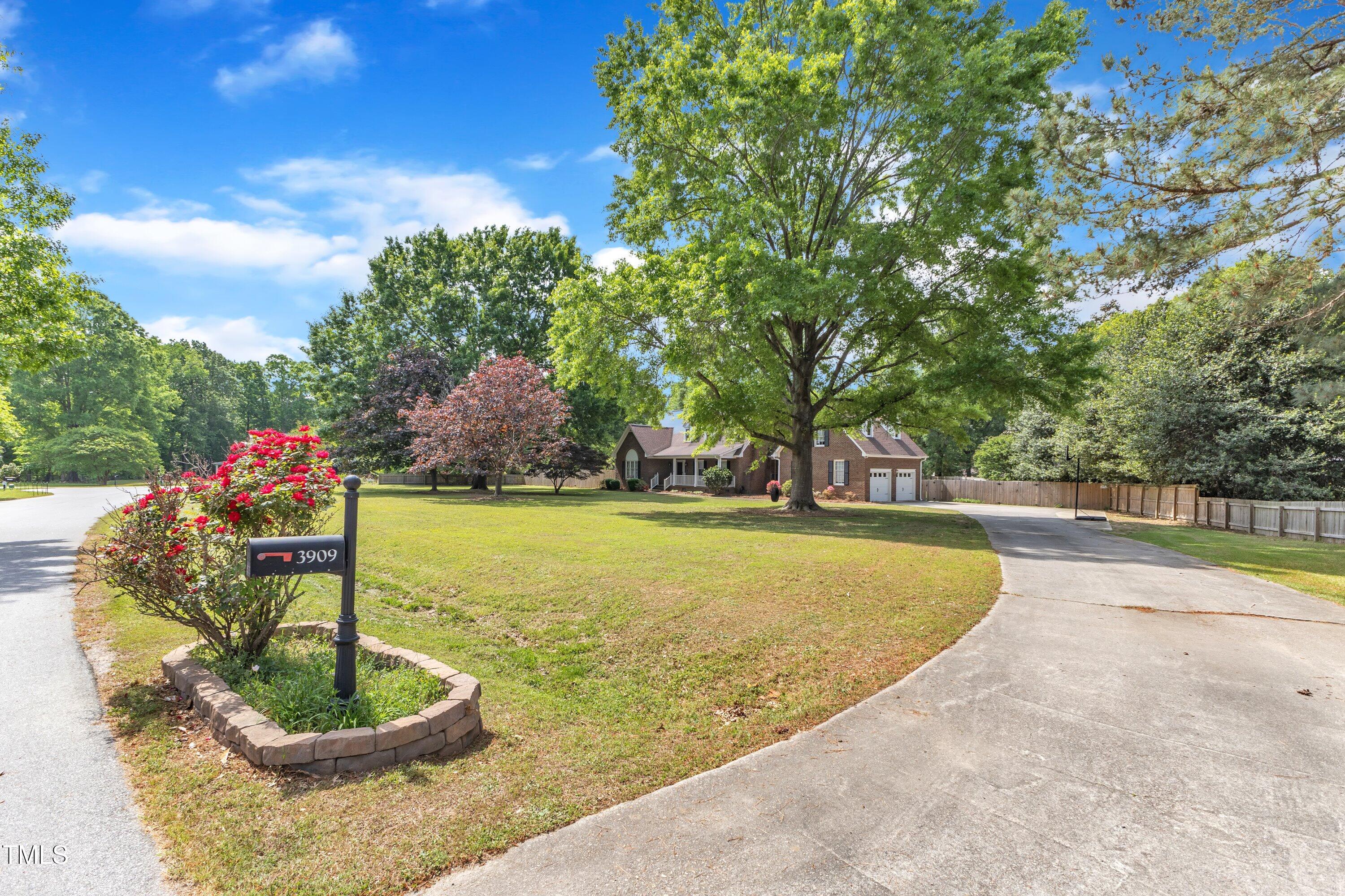 3909 Inland Court