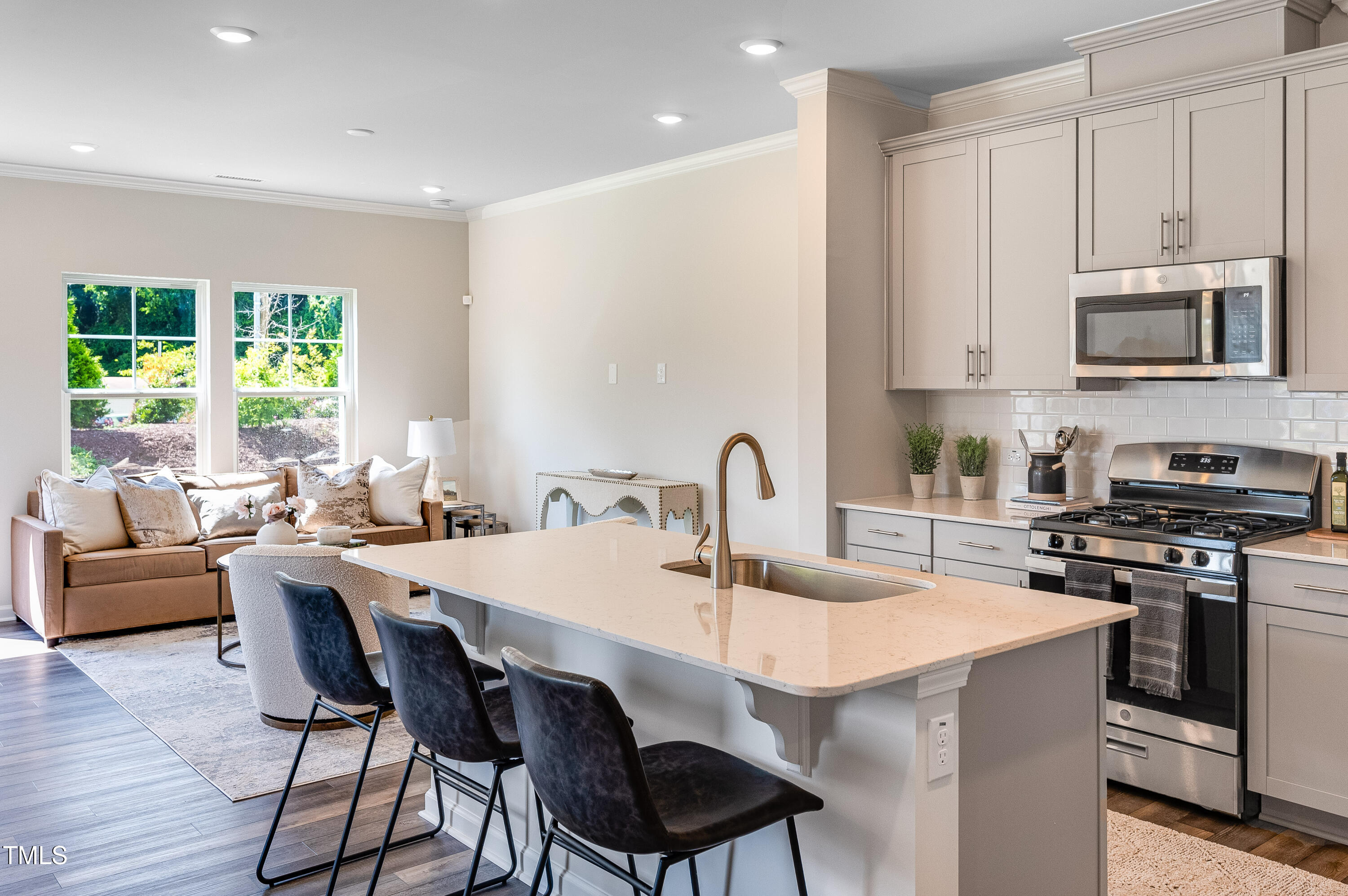 138 Paramount Drive 105