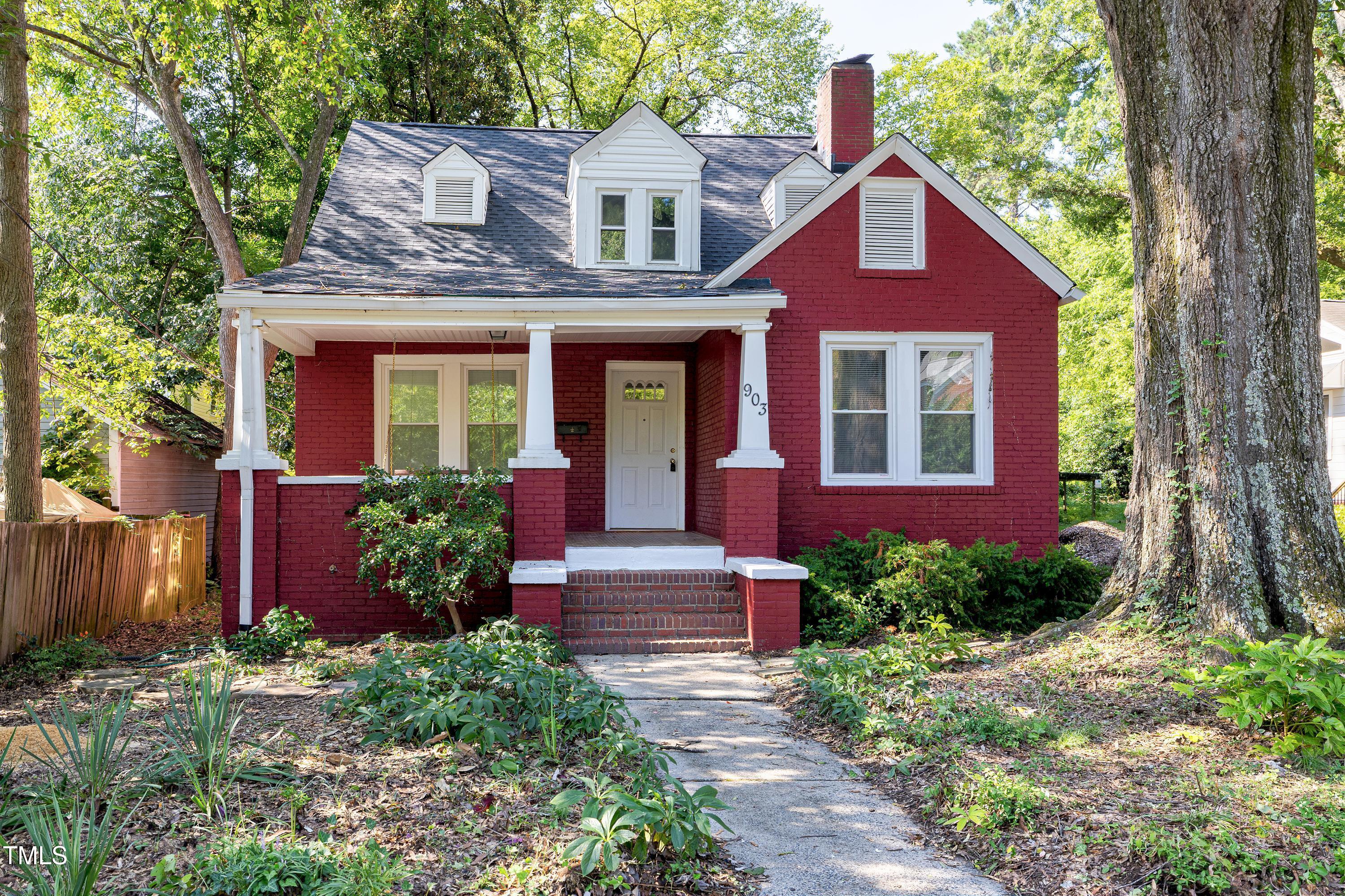 903 Green Street