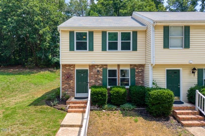 109 Luxon Place Cary NC 27513