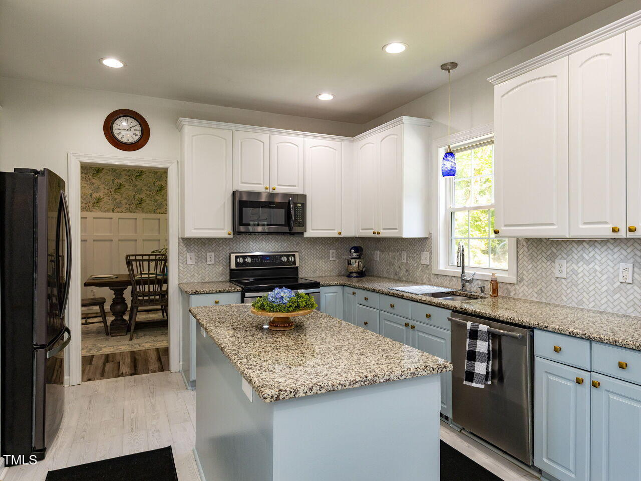 1106 Purple Glory Drive