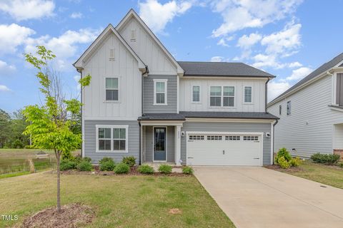 2434 Heron Watch Place Fuquay Varina NC 27526