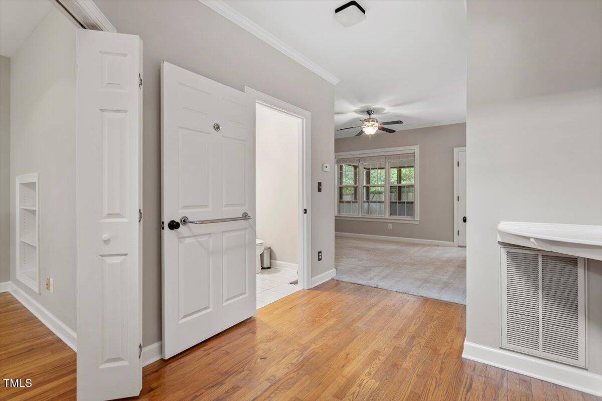 233 Hickory Glen Lane