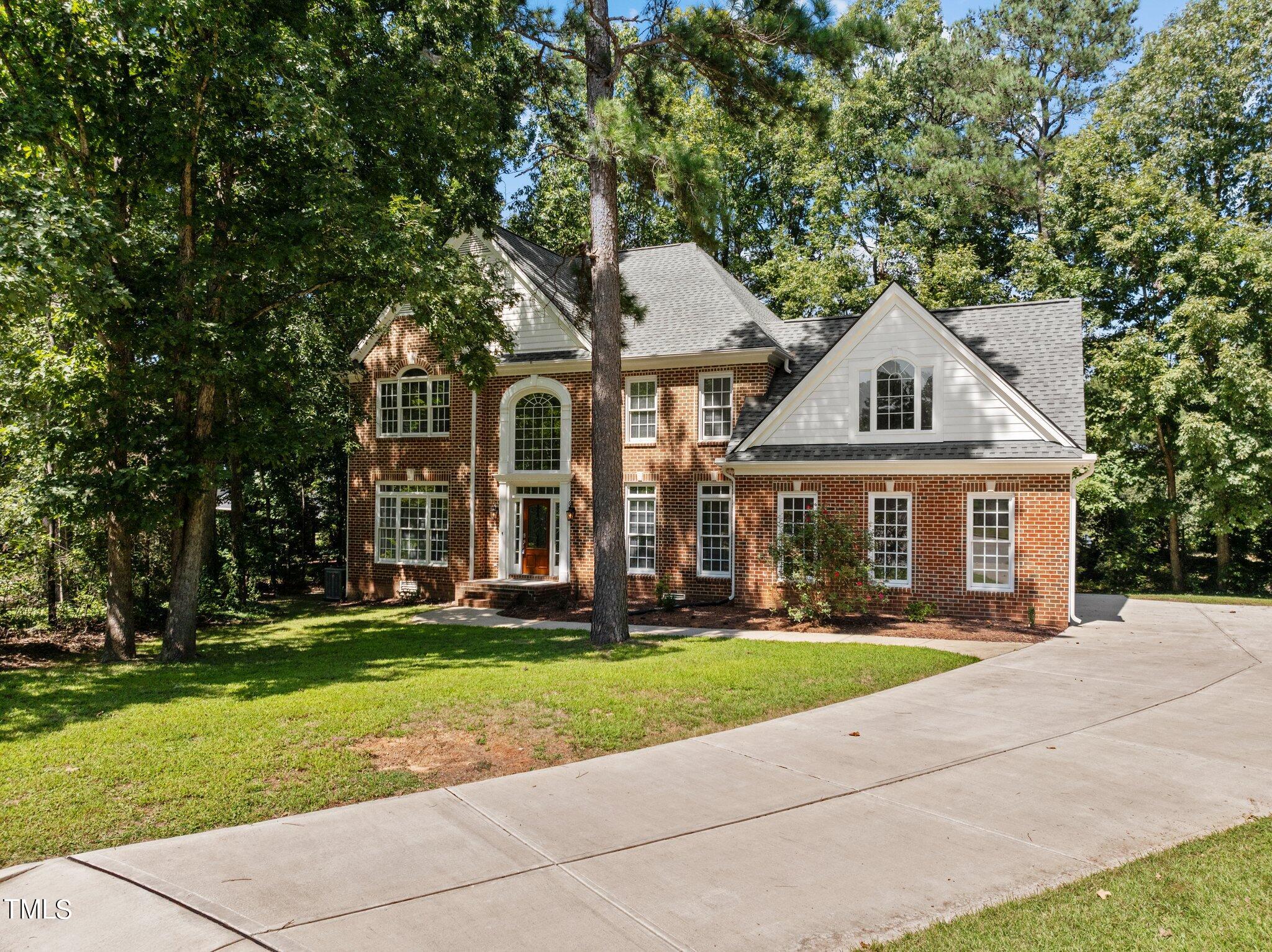 111 N Coslett Court