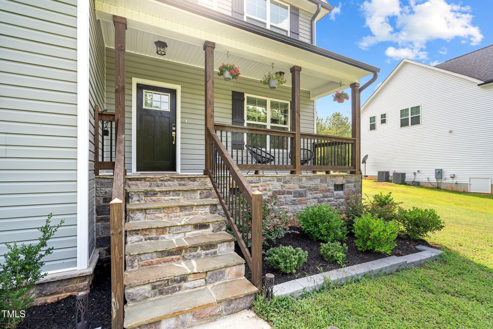 810 Mulberry Road