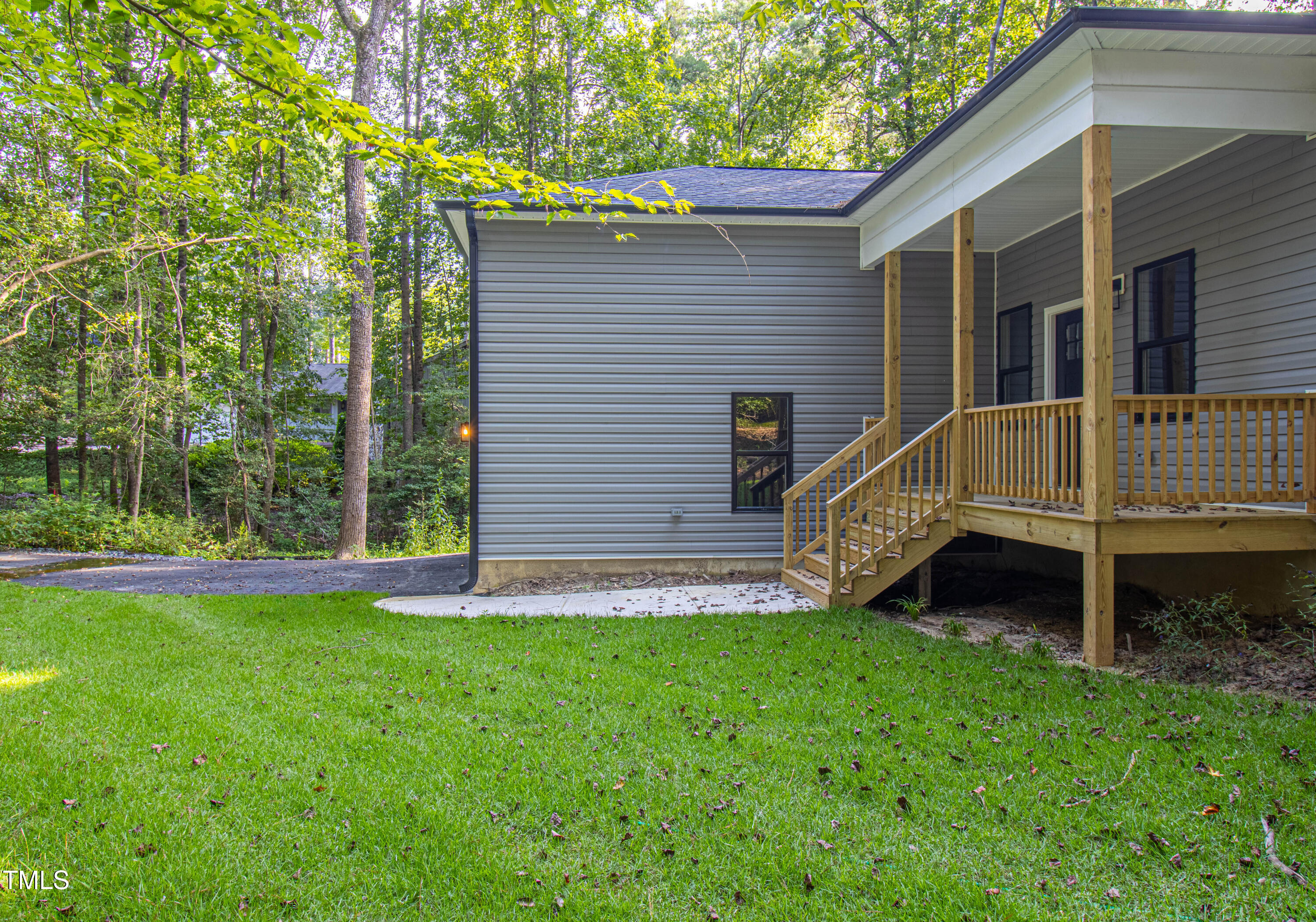 725 Pickadilly Court